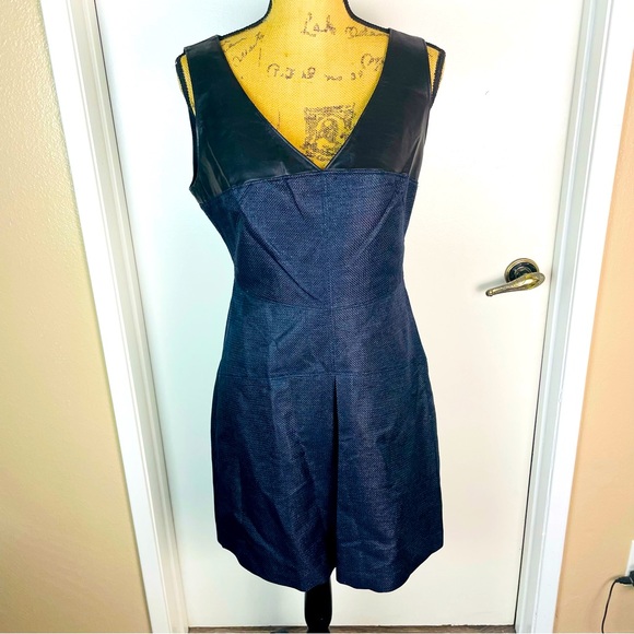 bebe Dresses & Skirts - bebe Leather Trim Navy Blue Sleeveless Textured Dress Size M V-Neck Lined Party